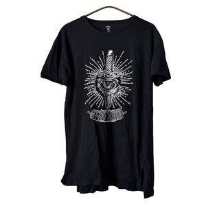 STAY SHARP graphic Tee